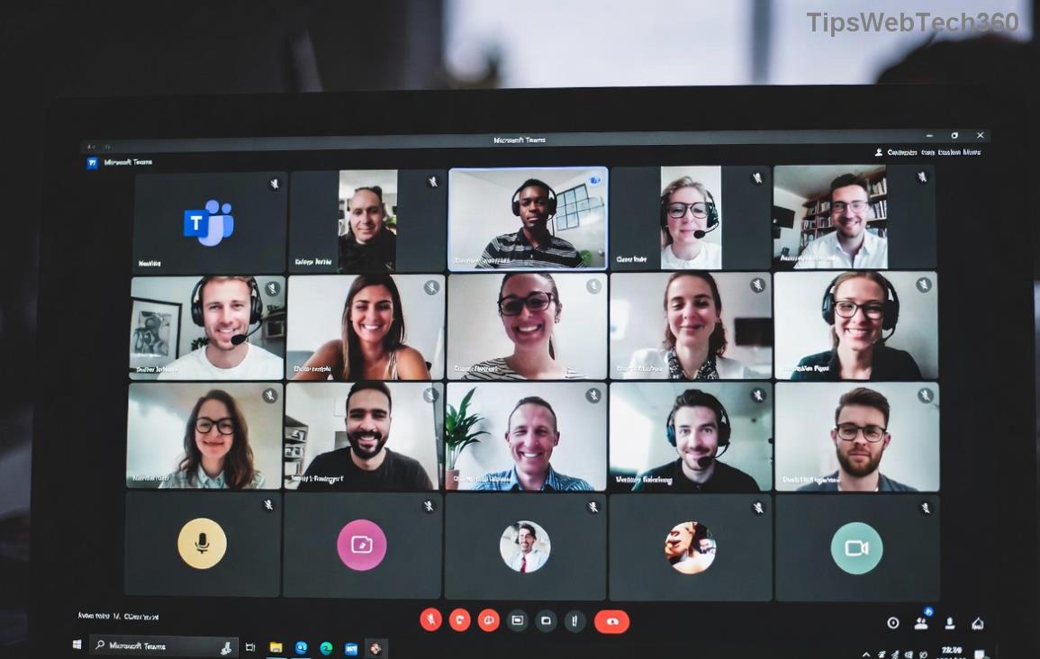Microsoft Teams welcome screen stuck illustration showing loading loop error