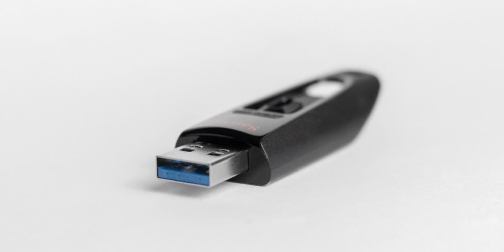 Como inicializar de um USB