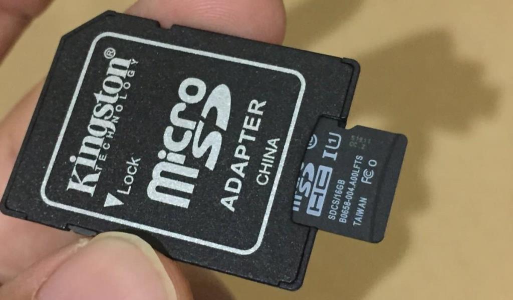 Cara membaca kartu MicroSD di Windows 10