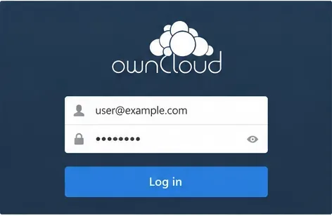 Schermata di accesso di ownCloud con campo per l'indirizzo email dell'utente, campo per la password e pulsante "Accedi".