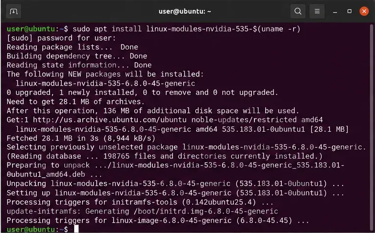 Terminale Ubuntu che installa il pacchetto linux-modules-nvidia per il kernel corrente e aggiorna initramfs.