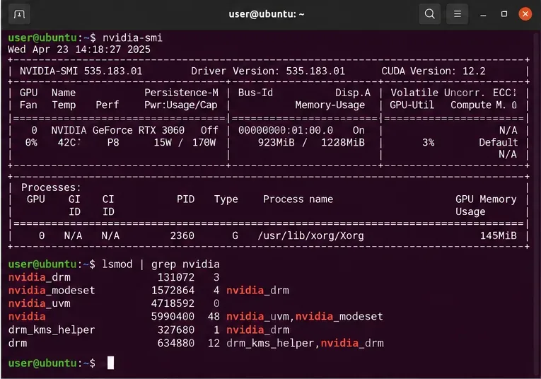 Il terminale Ubuntu mostra l'output corretto di nvidia-smi e i moduli NVIDIA elencati da lsmod.