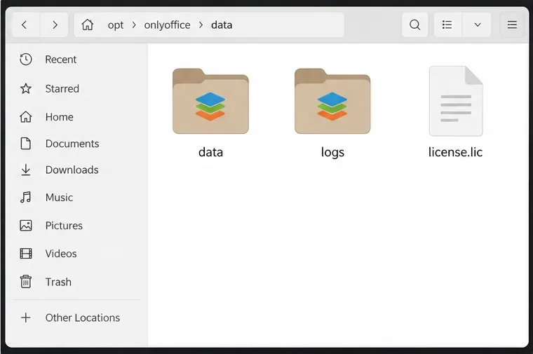 Un gestor de archivos de Linux abierto en un directorio de datos de ONLYOFFICE que muestra carpetas de datos y registros y un archivo license.lic