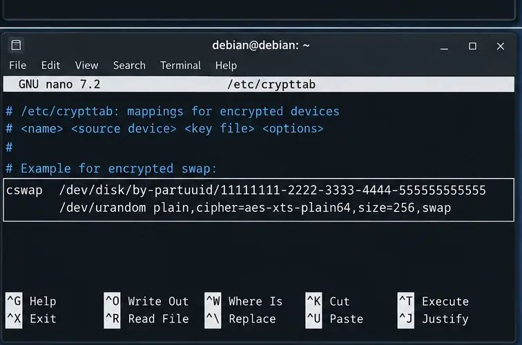 Debian 12 上で GNU nano を使用して /etc/crypttab を編集する例。安定した PARTUUID パスと /dev/urandom を使用する cswap マッピングを使用する。