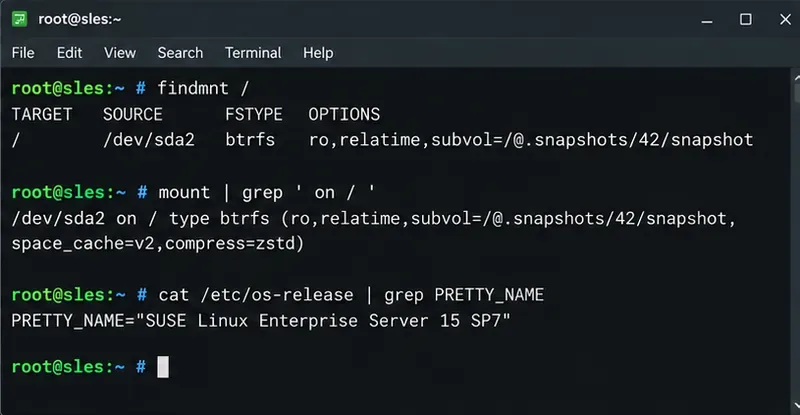 SLESターミナルに、ルートファイルシステムとして読み取り専用でマウントされたBtrfsスナップショットが表示されている。