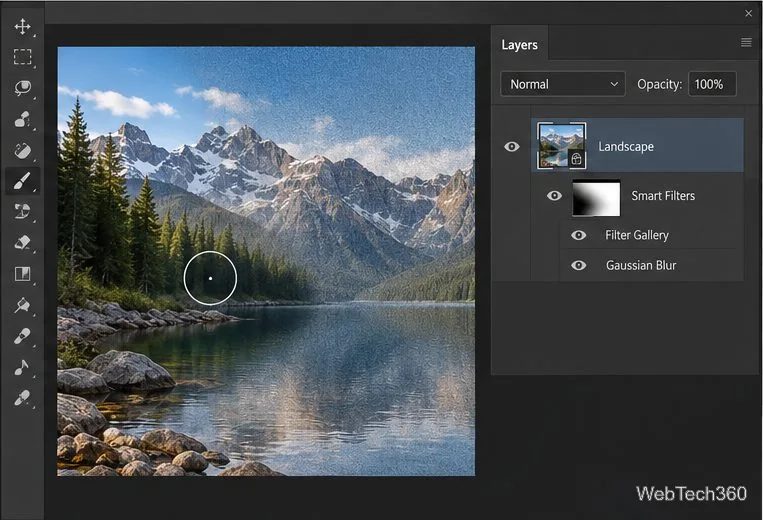 Uma máscara de filtro inteligente em tons de cinza ao lado de uma paisagem, com um cursor de pincel suave sobre a linha costeira para reduzir o efeito localmente.