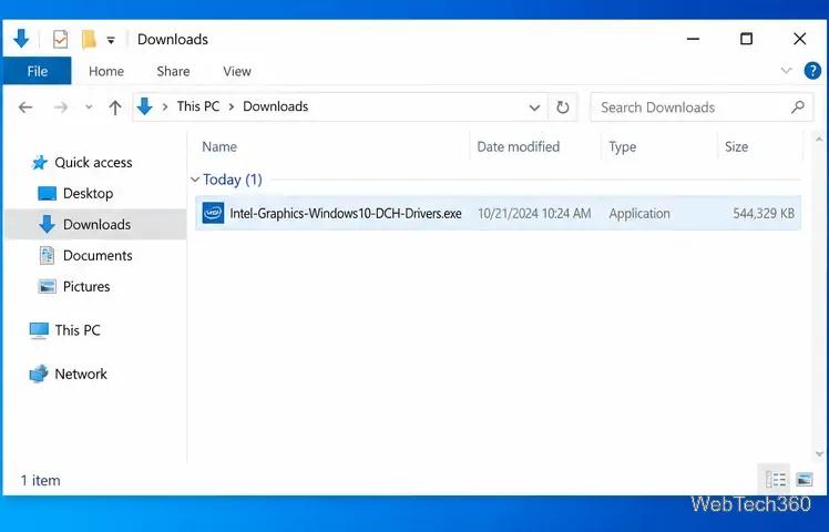 مجلد التنزيلات لنظام التشغيل Windows 10 يحتوي على برنامج تثبيت برنامج تشغيل بطاقة رسومات Intel