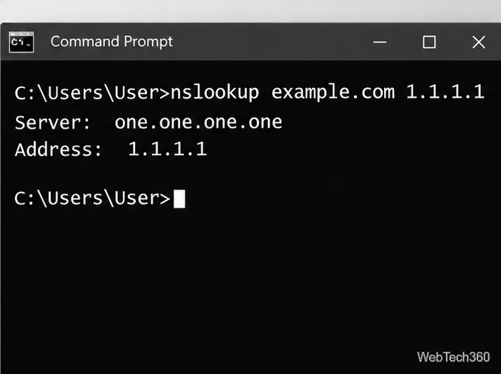 Linia de comandă Windows afișează nslookup example.com 1.1.1.1