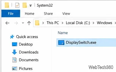 В проводнике файлов отображается выбранный файл DisplaySwitch.exe в папке System32.