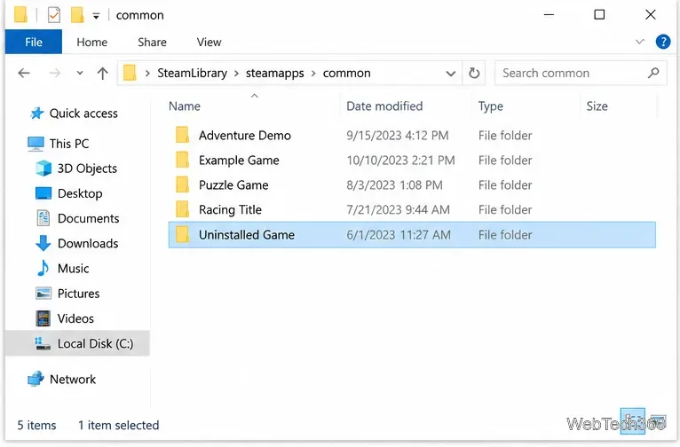 В проводнике Windows 10 открыта папка SteamLibrary steamapps common, при этом выбрана папка с неустановленной игрой.