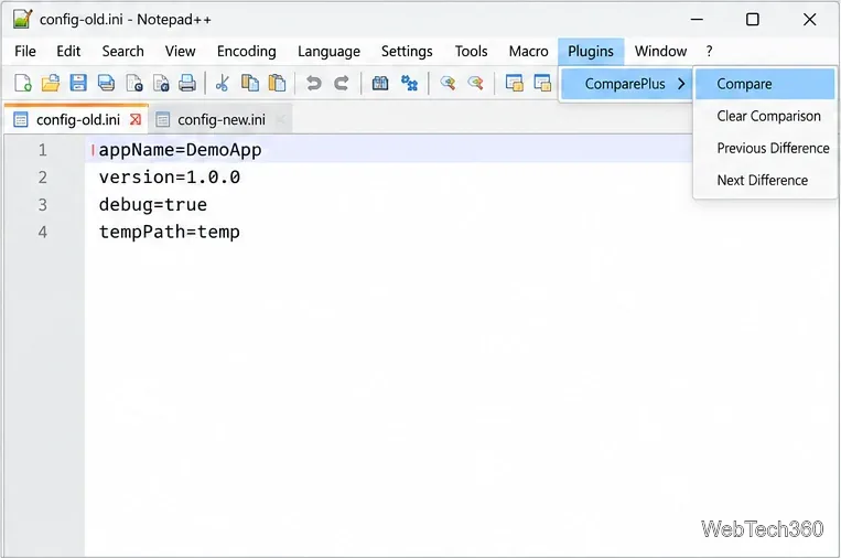 圖示為 Notepad++ 開啟兩個檔案標籤頁,並在 ComparePlus 選單中顯示「比較」指令。