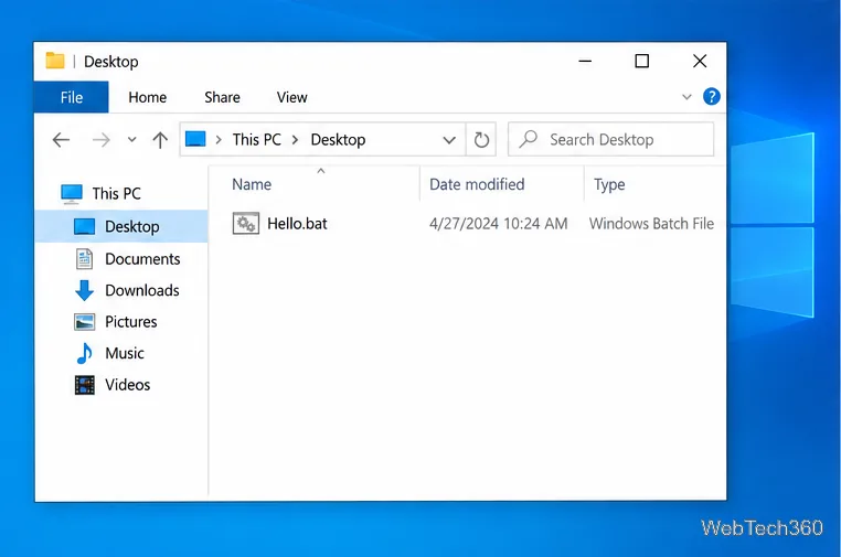 يعرض مستكشف الملفات في نظام التشغيل Windows 10 ملف Hello.bat مع امتداده .bat ونوع ملف الدفعات في Windows.