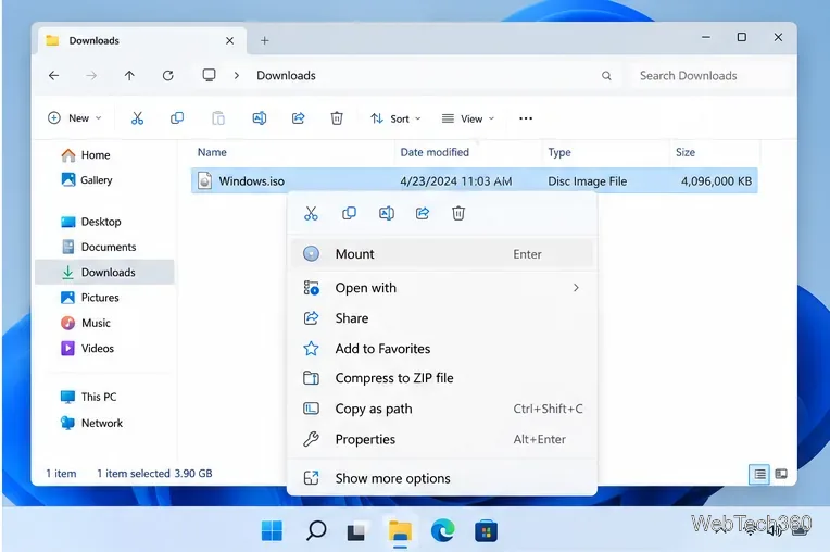 O menu de contexto do Windows 11 para o arquivo Windows.iso exibe o comando Montar.