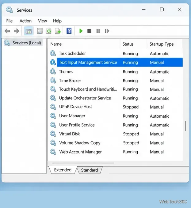 В консоли служб Windows запущена служба управления текстовым вводом, настроена ручная загрузка.