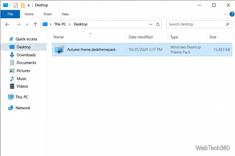 โปรแกรม File Explorer แสดงไฟล์ธีม Autumn theme.deskthemepack ที่ส่งออกบนเดสก์ท็อป