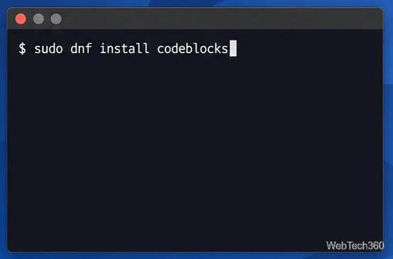 Terminal do Fedora com o comando DNF para instalar o Code::Blocks.