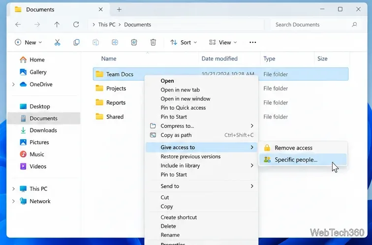 Menú contextual del Explorador de archivos que muestra "Otorgar acceso a" y "Personas específicas" para la carpeta "Documentos de equipo" seleccionada.