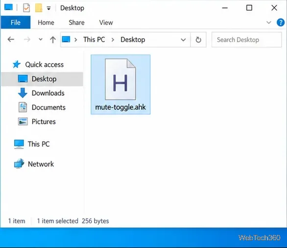 В проводнике файлов отображается выбранный скрипт mute-toggle.ahk в папке Windows 10.
