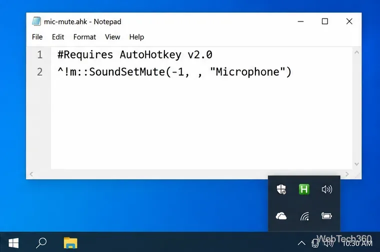 Блокнот в Windows 10, демонстрирующий скрипт AutoHotkey v2, который назначает сочетание клавиш Ctrl Alt M на функцию SoundSetMute для микрофона.