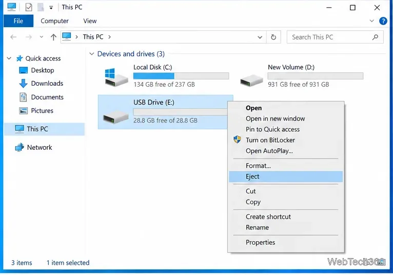 Windows 10 Datei-Explorer zeigt den Befehl „Auswerfen“ für ein ausgewähltes USB-Laufwerk an.